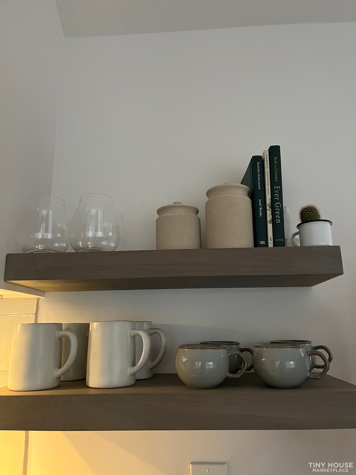 Beautiful Tiny on Wheels - Image 10