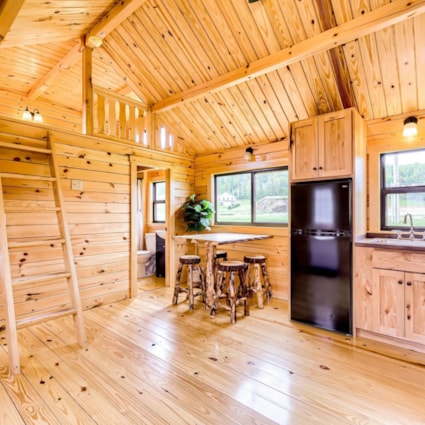 Brand New Rancher Cabin - Spacious Living, Fully Furnished, Available Now - Image 2