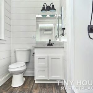 1BDRM Full Kitchen & Bath Tiny Home