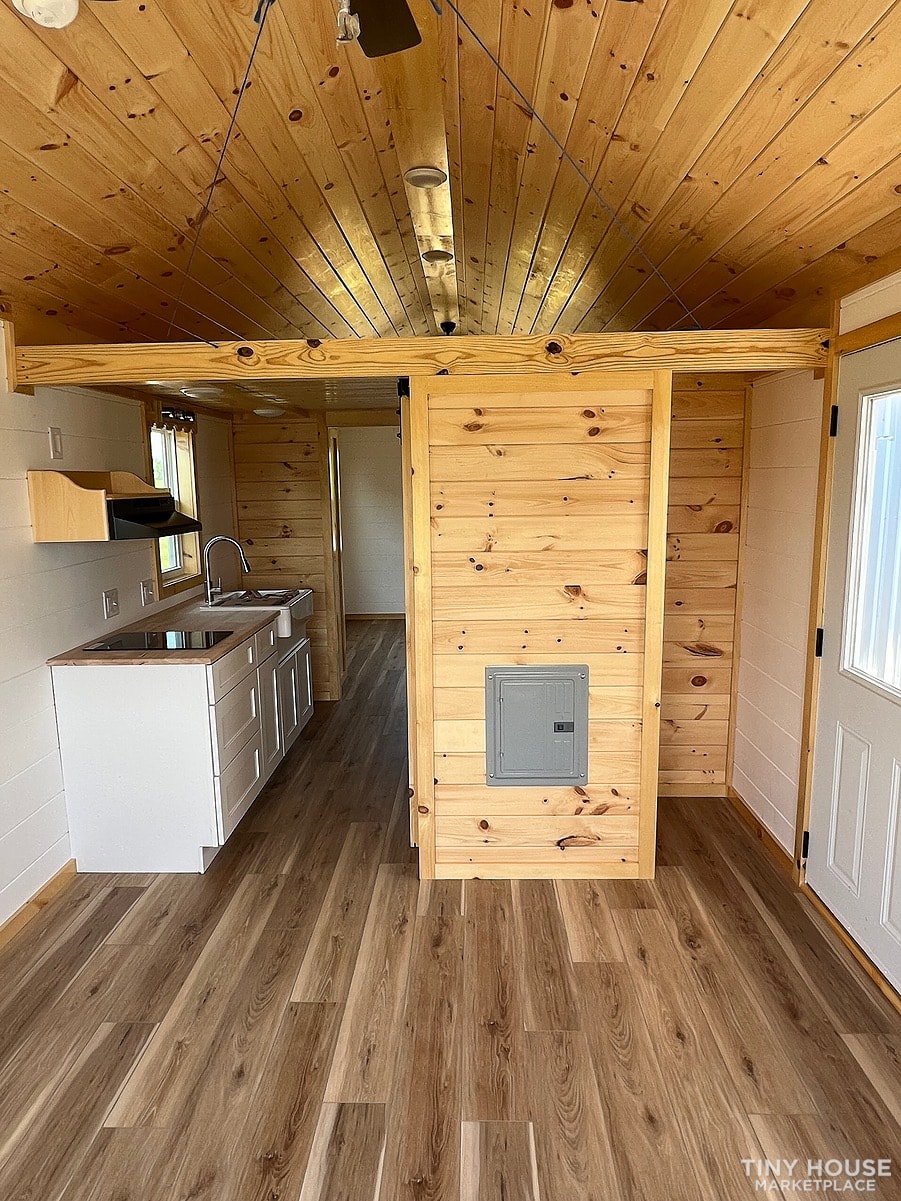 Brand New Charming Charleston - single level + potential lot with approval - Image 3