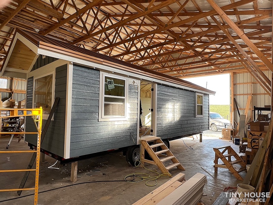 Brand New Charming Charleston - single level + potential lot with approval - Image 5