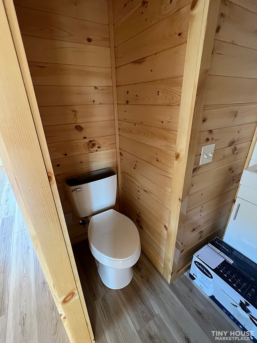 Brand New Charming Charleston - single level + potential lot with approval - Image 7